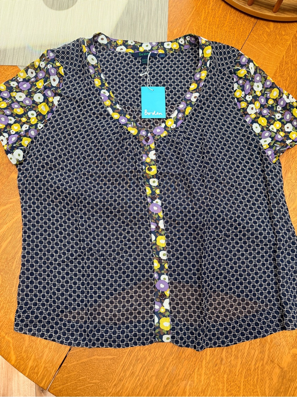 Boden Navy Floral Trim Short Sleeve Top size 20